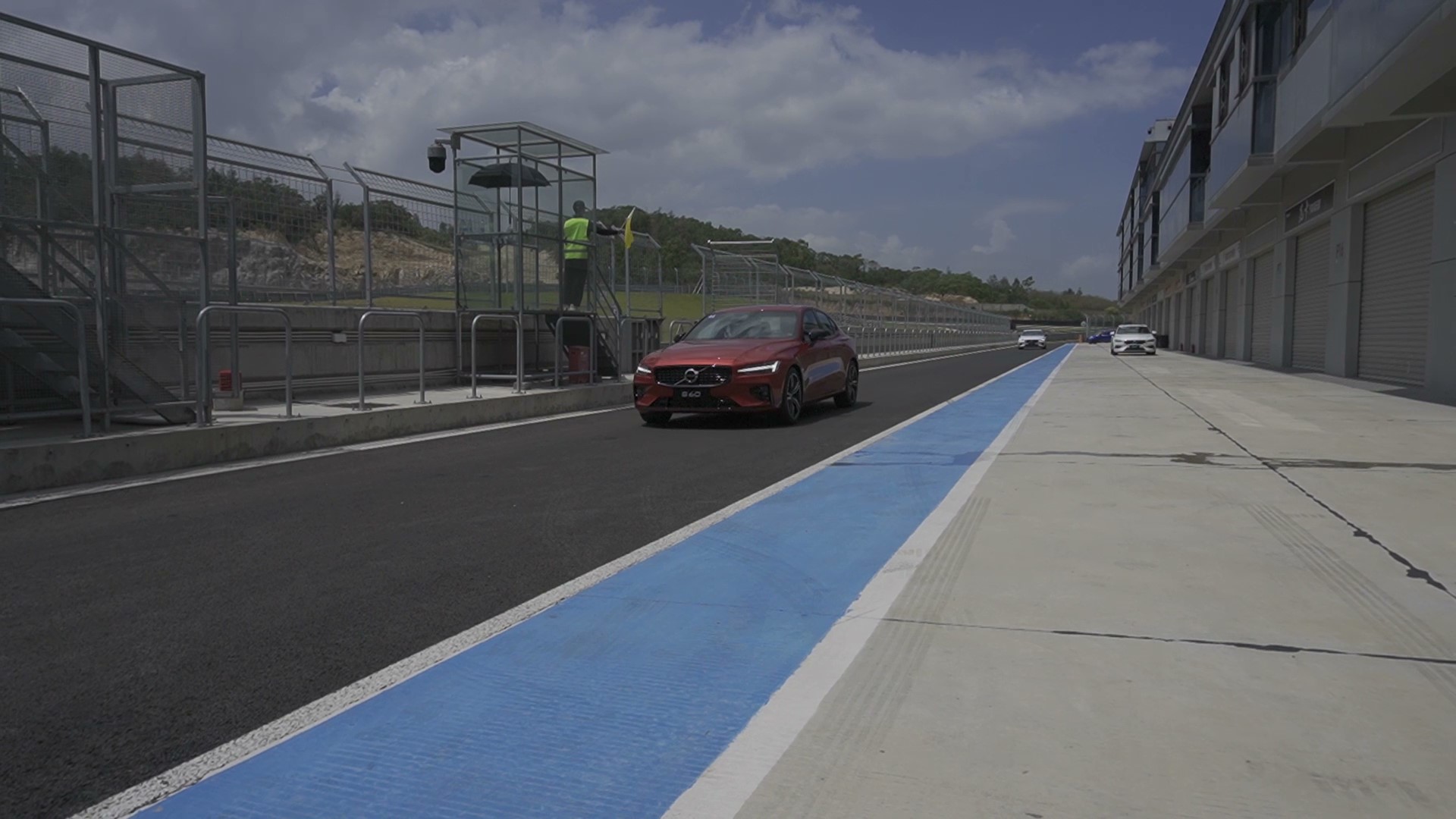 沃尔沃s60的b和t的区别,沃尔沃s60好还是b60好