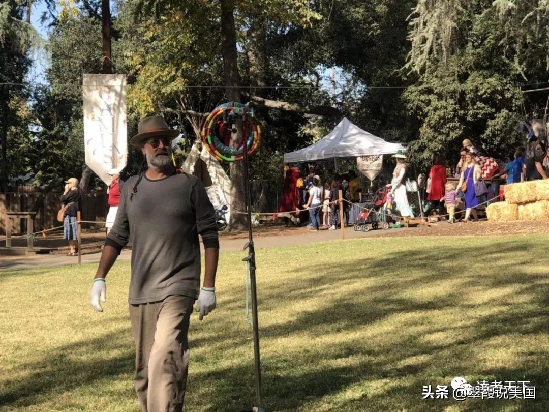 翠霞带你看看洛杉矶的精灵集市