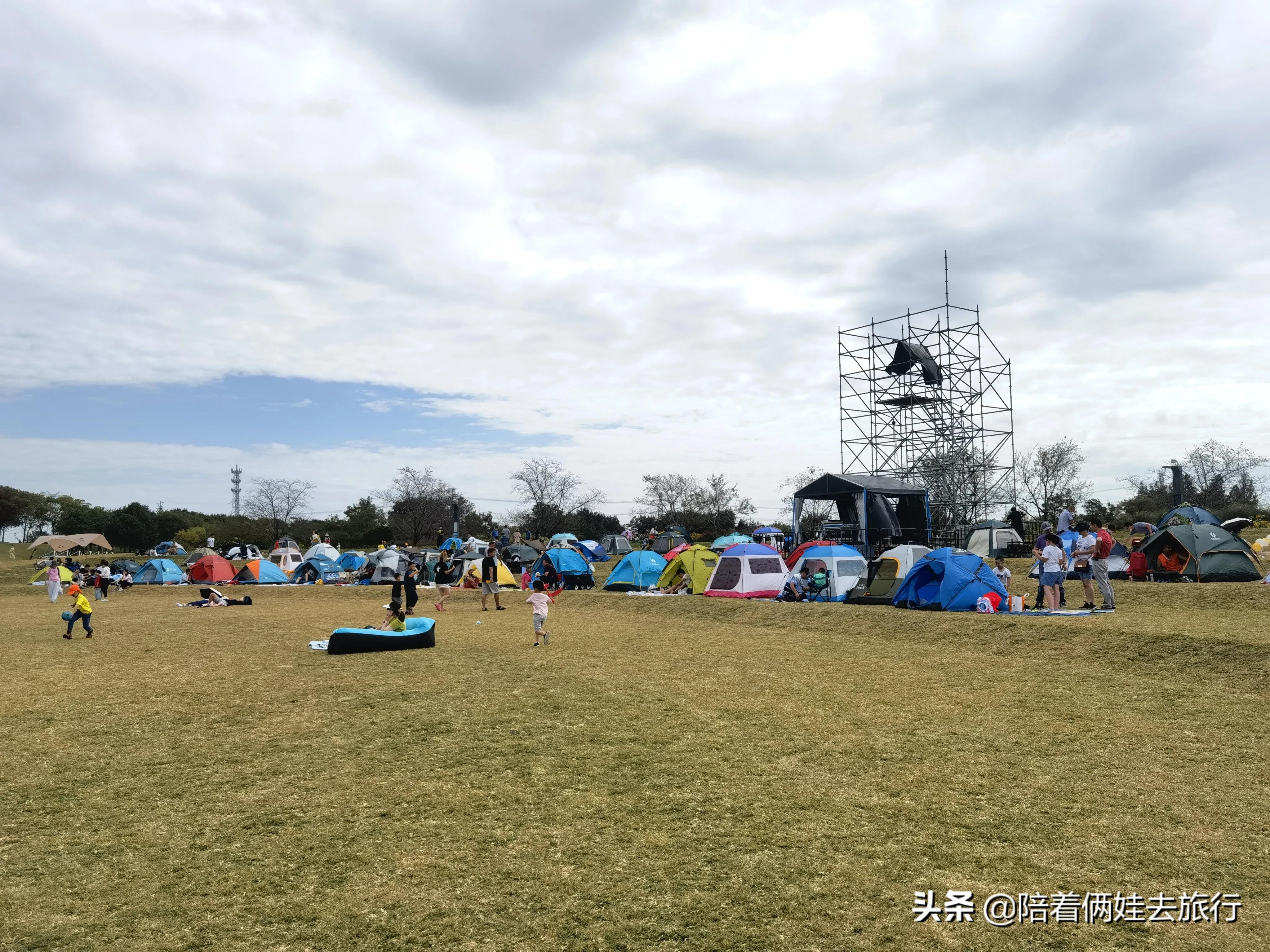上海辰山植物园矿坑花园,辰山植物园矿坑花园修好了吗