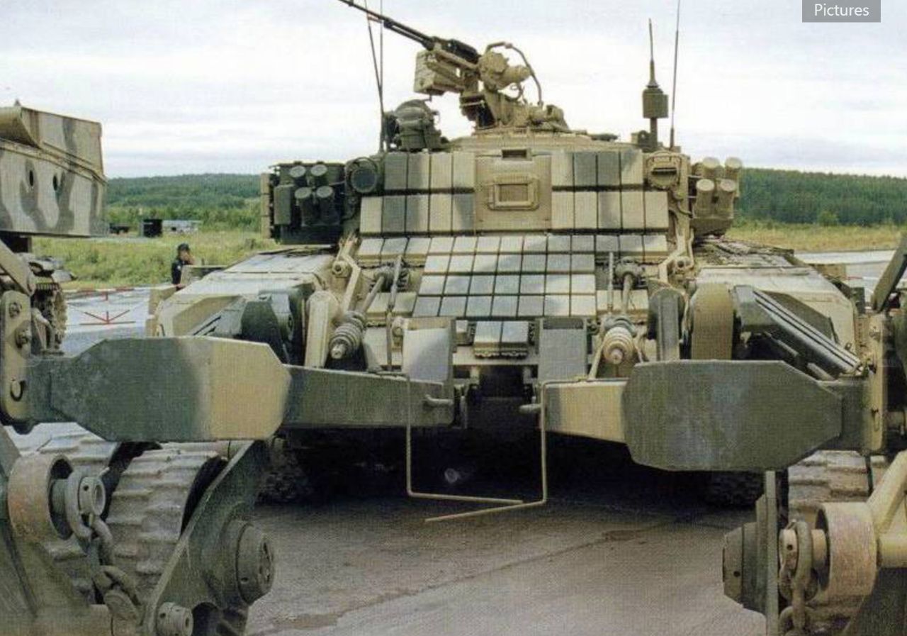 俄罗斯装甲扫雷清障车,俄罗斯重型扫雷车