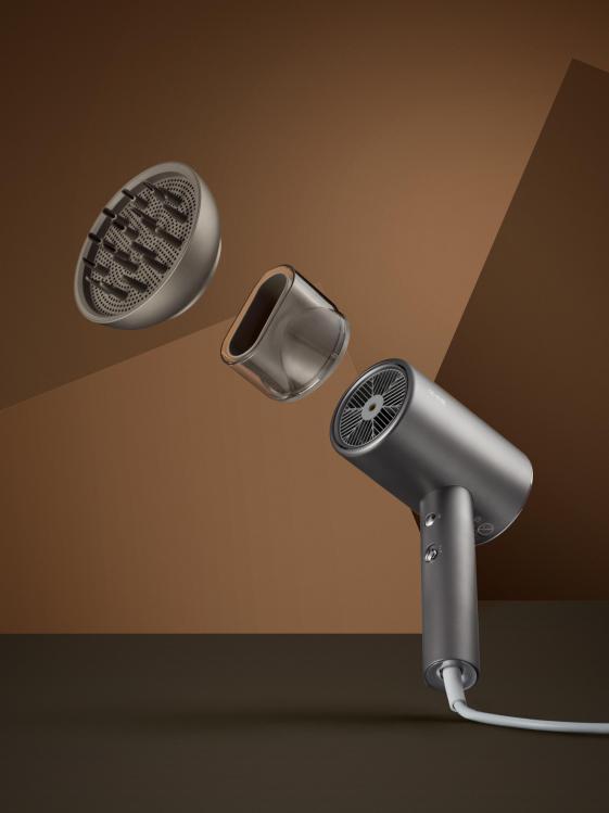 头发干枯毛躁分叉用什么吹风机,想要头发柔顺选对吹风机也重要