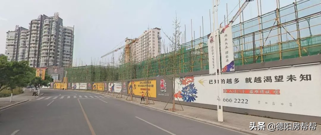 买房的广告有哪些,五年前买的房子后悔没多买两套