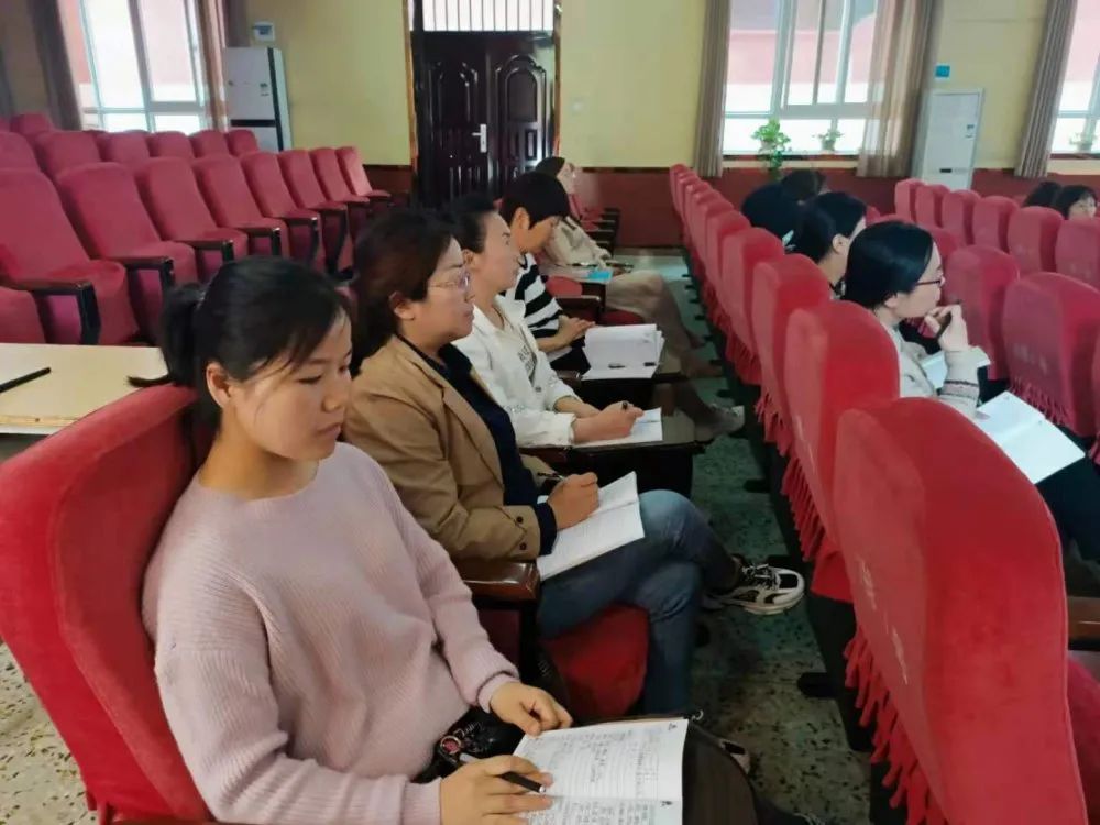 洛龙区二实小口语交际课程研讨——《转述》