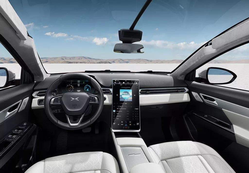 夏天开车阳光太强怎么办,夏季开车阳光刺眼