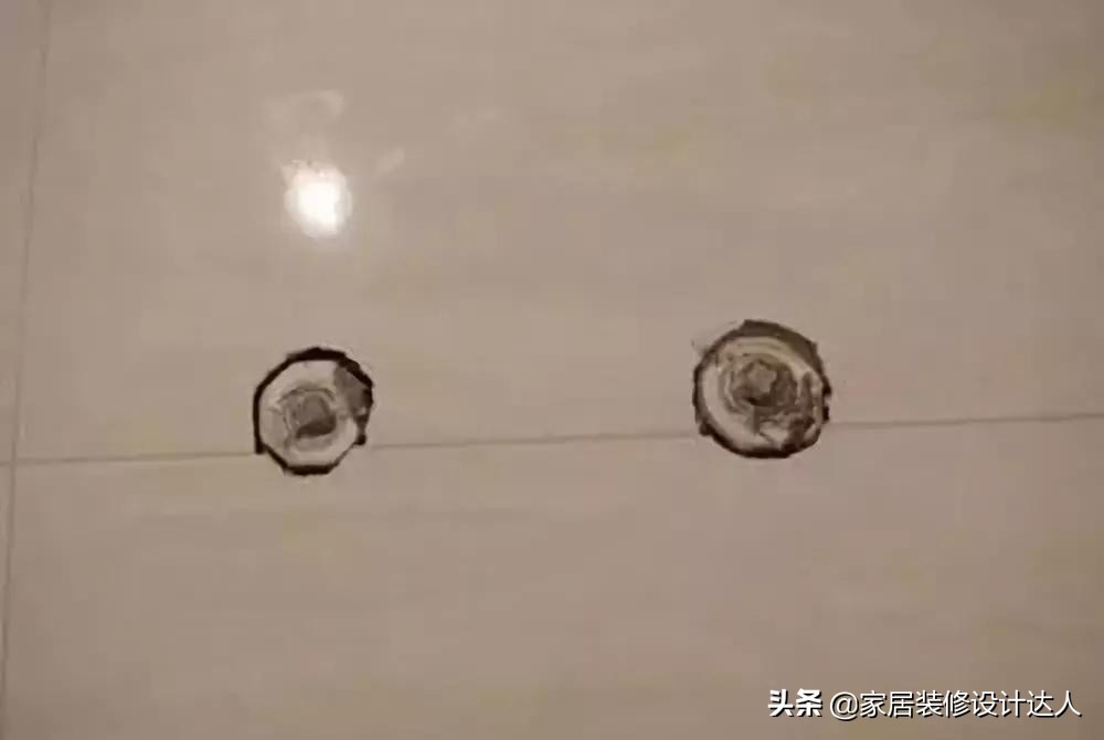 地板瓷砖破裂怎么换新的,瓷砖太暗了想砸掉换新的