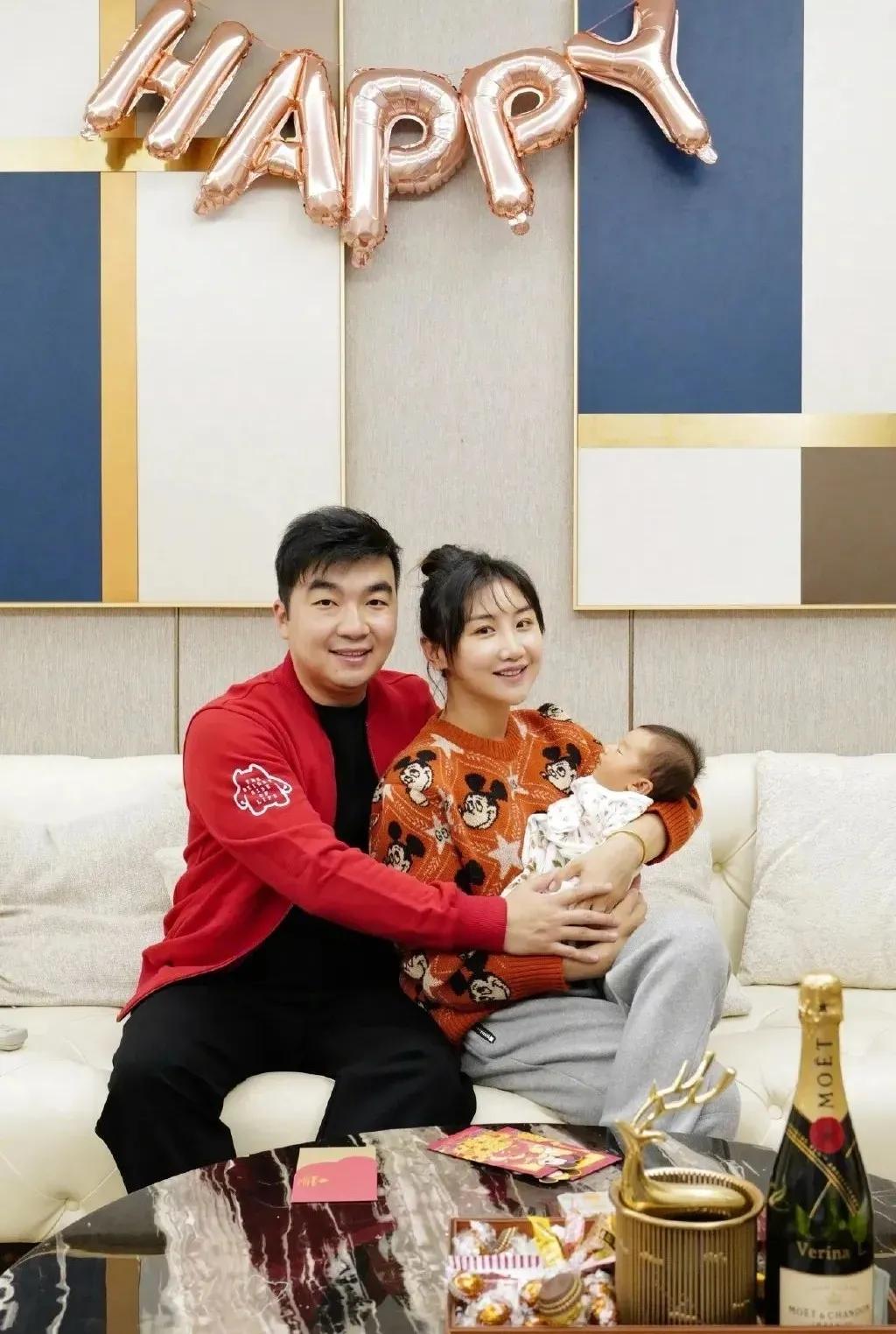 31岁奥运冠军转型后正式赴任,奥运冠军嫁人事件