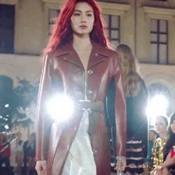 香奈儿*用御**超模参加鱿鱼游戏,姜晓的成长之路