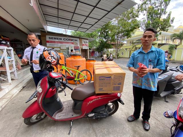 我在印尼买了260箱口罩寄回国