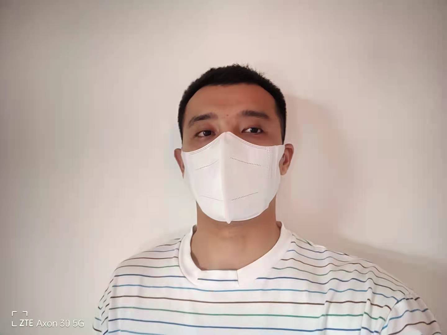 中兴axon305g评测,中兴axon305g屏下版值得买吗