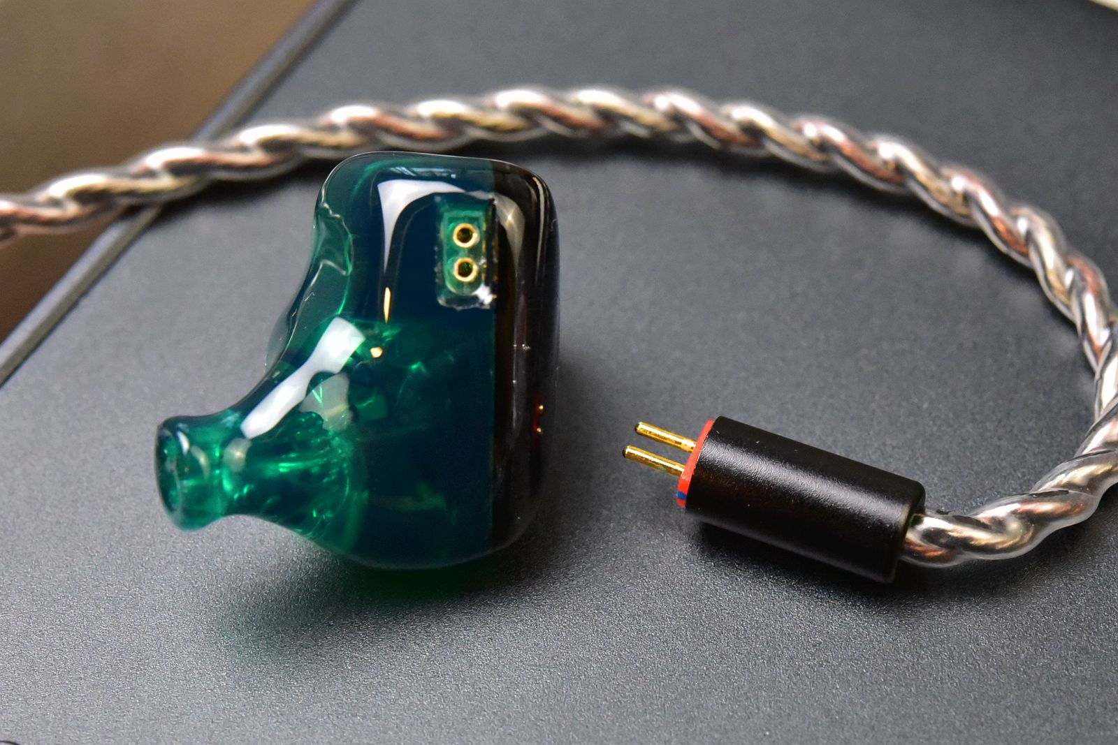 小众只是在国内不出名，在日本耳机圈它却是索尼般的存在