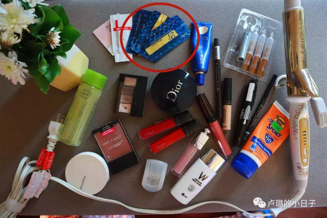 出门便携式化妆包软包中号,旅行化妆包大公开