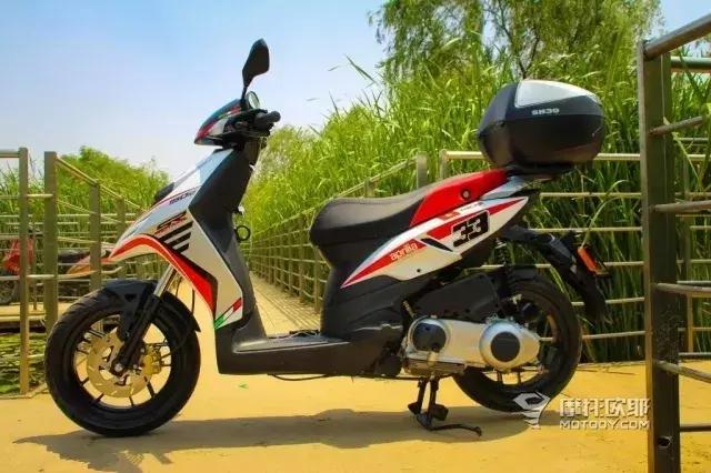 比亚乔sr150真实油耗,比亚乔sr150百公里加速