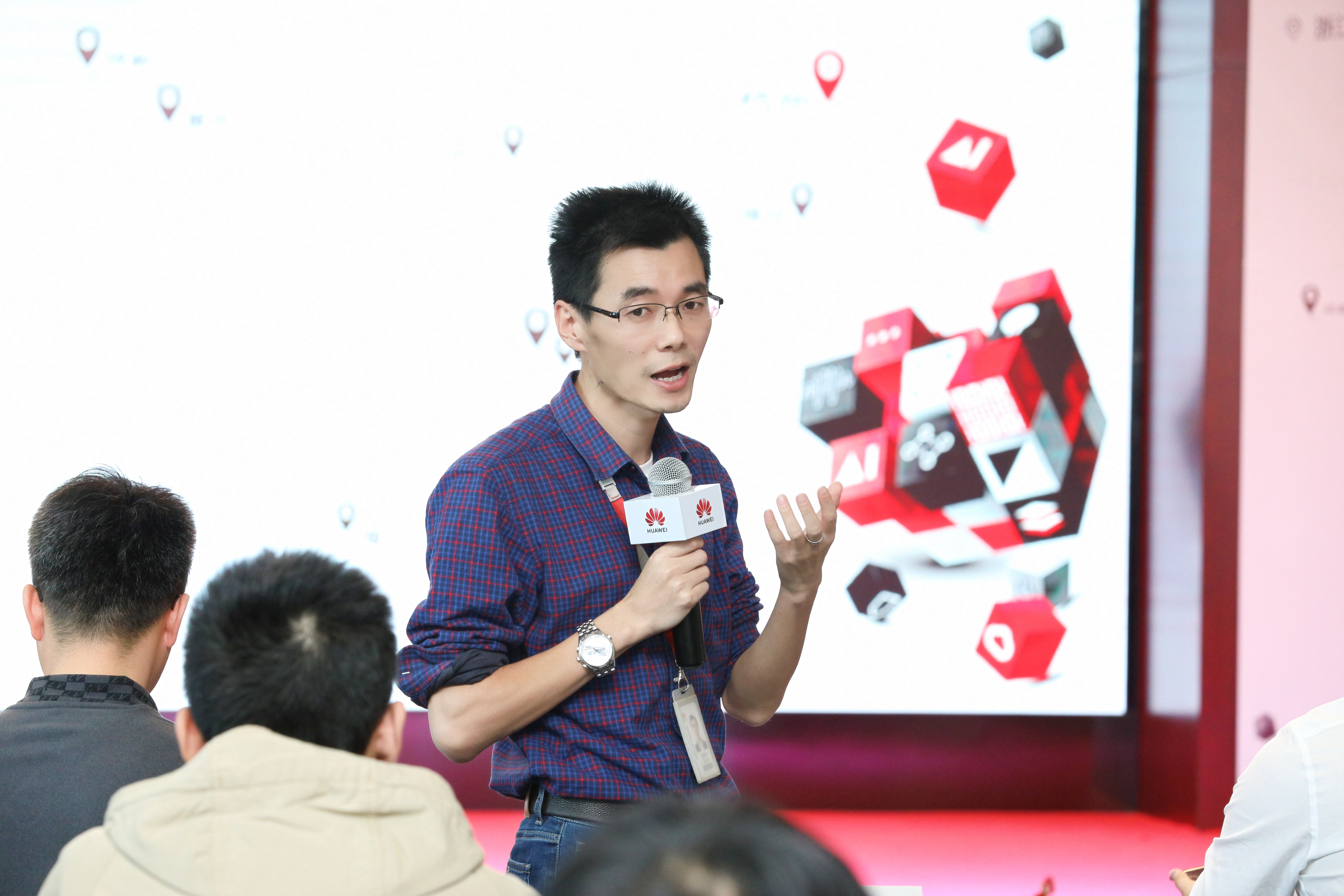 云栖大会程序员吐槽产品经理,云栖大会程序员吐槽视频