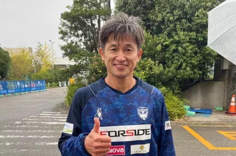 三浦知良日本慈善赛,日本球员三浦知良踢了多少场球