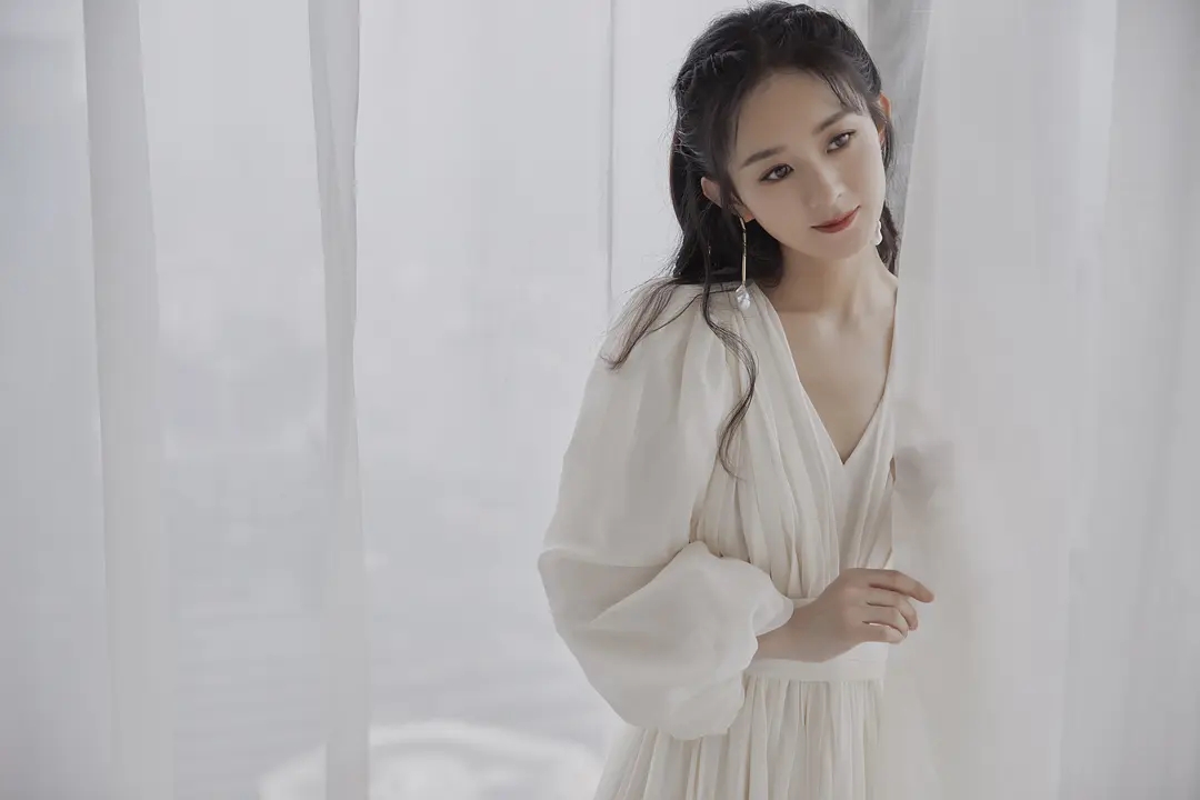 赵丽颖生完孩子复出红毯照,为什么说知否中赵丽颖疲惫