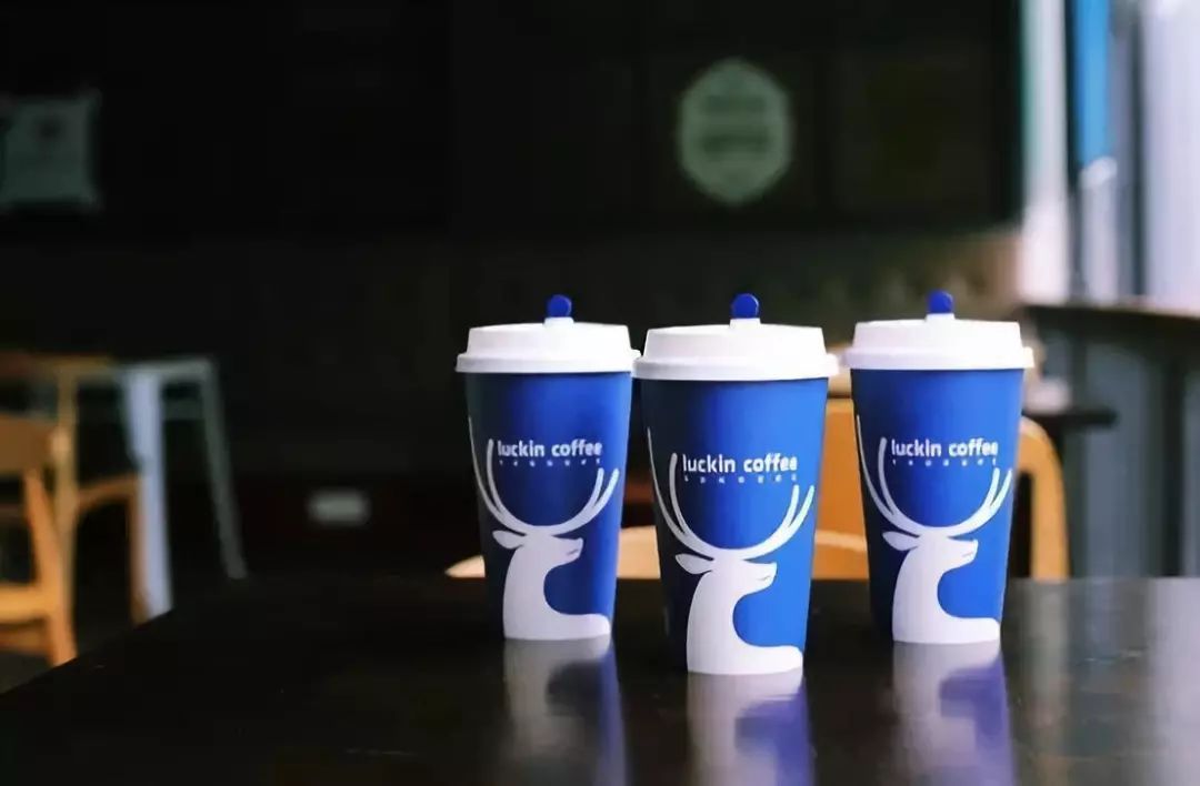 星巴克与瑞幸咖啡更推荐去哪个,聊聊瑞幸咖啡加盟