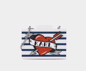 9小时已被抢23万件！Adidas小白鞋111元拿！