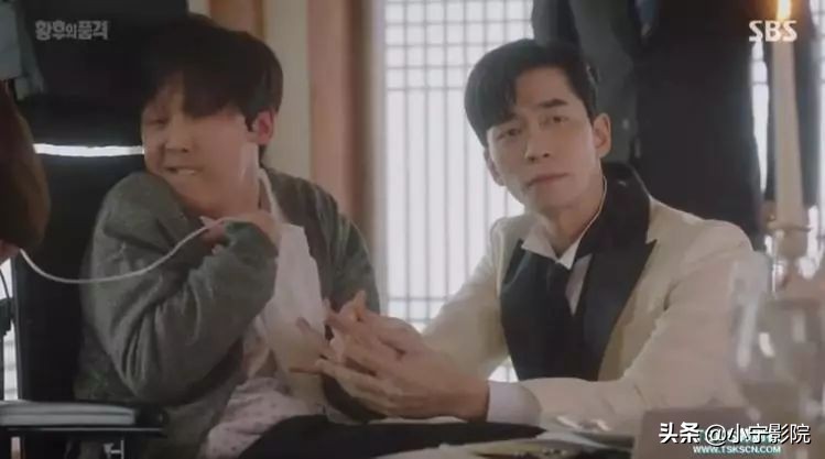 豪门、三角恋、车祸,隔着屏风偷情的狗血剧,这剧上瘾