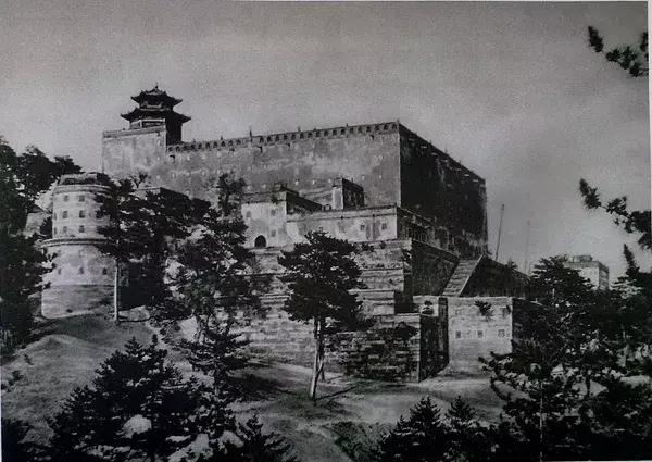 100年前中国风景建筑老照片,两亿多年前的景观
