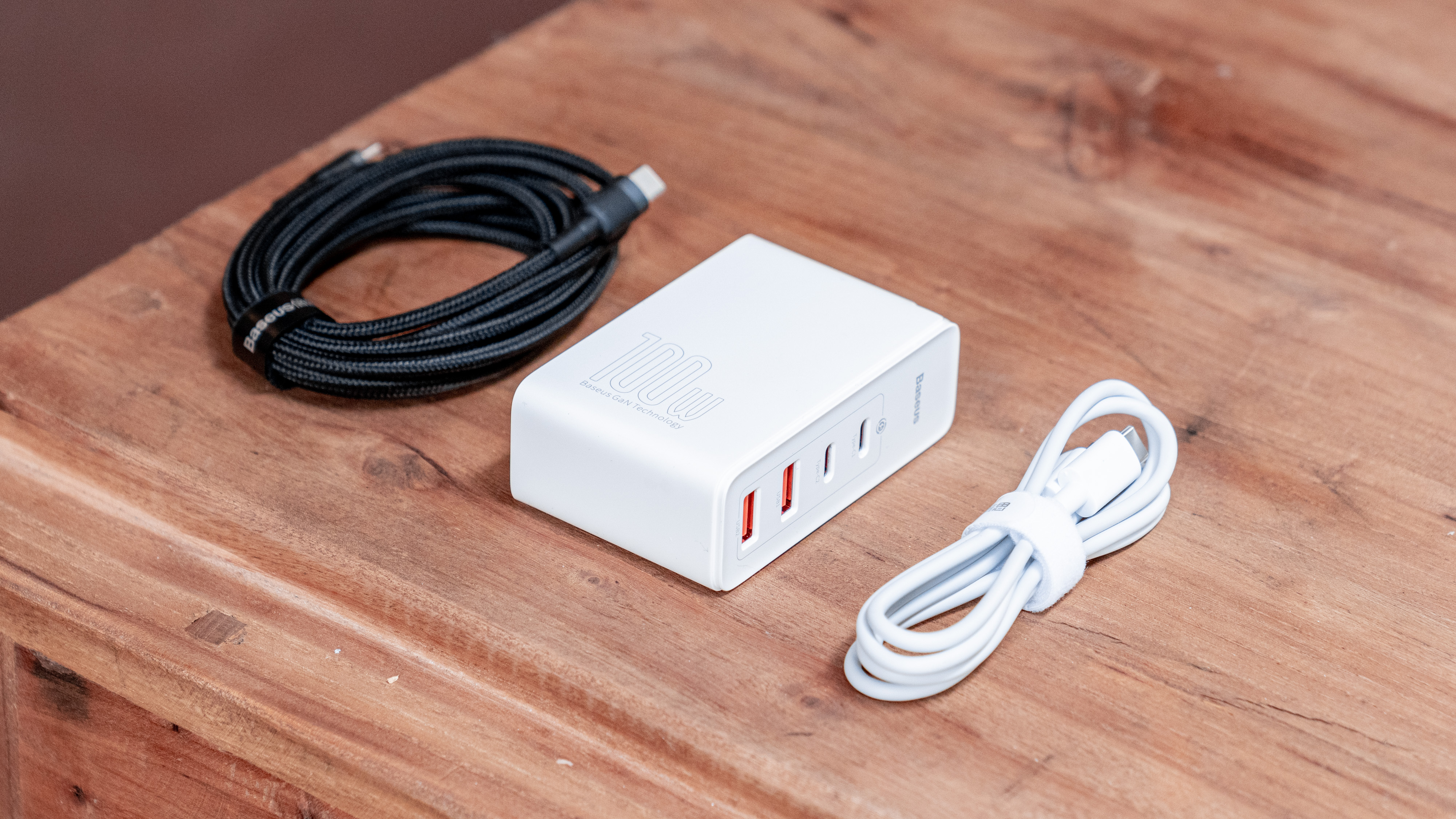 倍思100w氮化镓充电器支持三星s23,倍思100w氮化镓二代充电器拆解