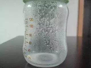 宝宝喝奶粉常见的问题,配方奶粉需要注意哪些问题