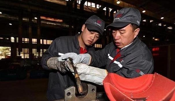 为什么技术含量低工资低,为什么现在技术工工资那么低