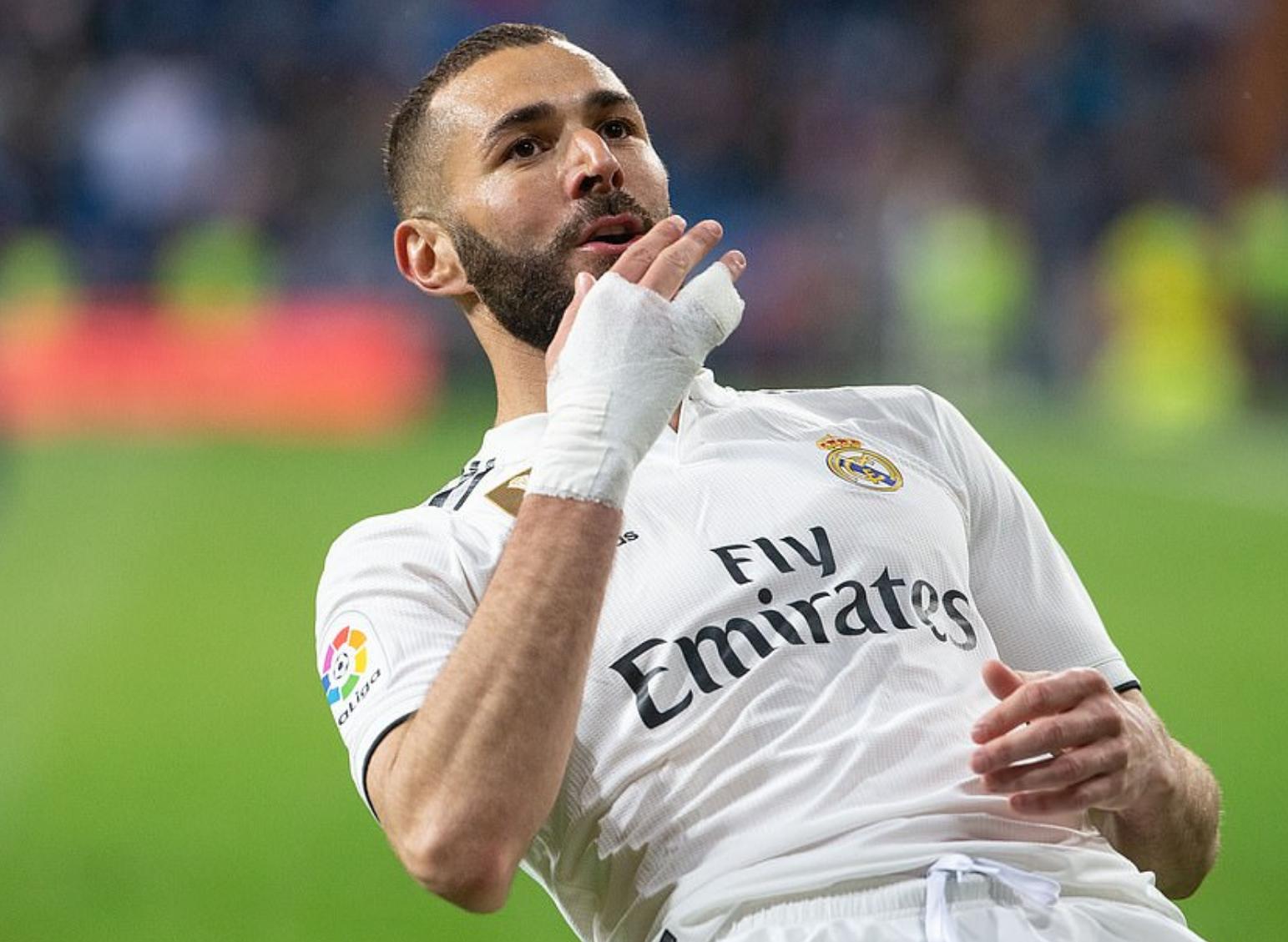 442百大巨星莱万,442评选的世界足坛历史中场排名