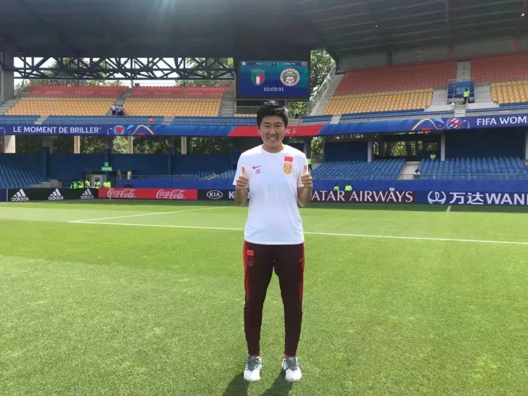 李雯年轻时照片,李玟歌手最新消息