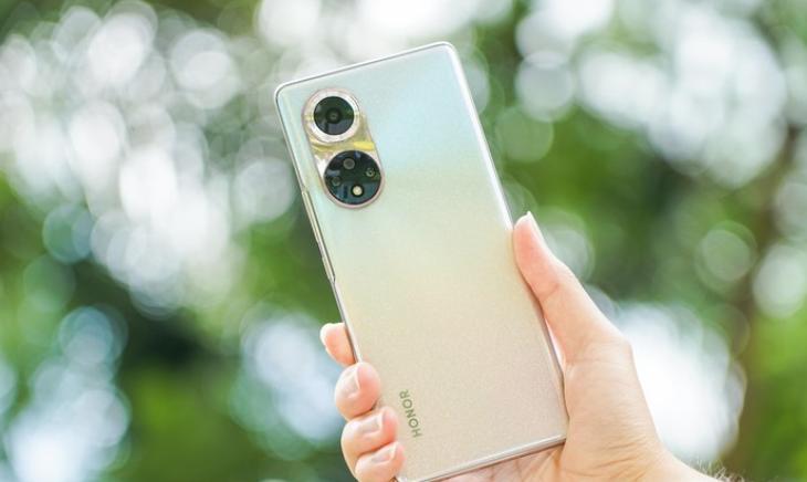 如何挑选手机性价比高,懂手机的都选什么品牌