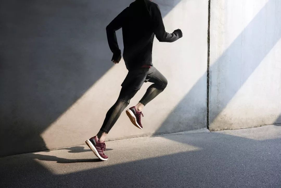 秋冬款adidas4d,adidas跑步鞋四年级