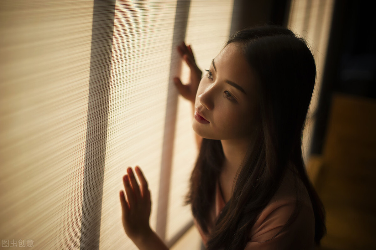 情感自述模板,如果喜欢上了闺蜜的男友该怎么办