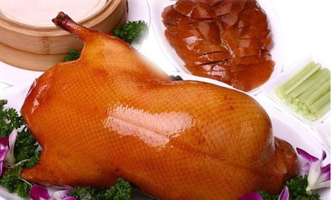 大厨教烤鸭饼皮做法,最简单烤鸭的腌制调料配方