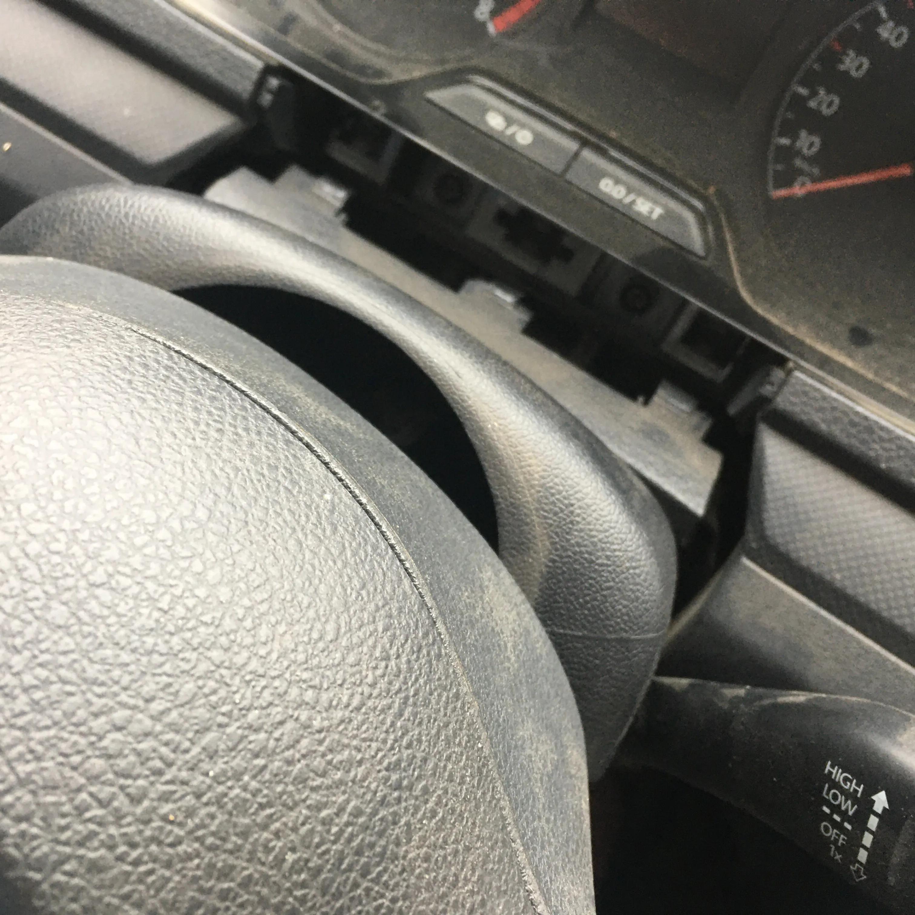 17款新捷达点烟器不好使怎么回事,捷达大灯不亮风机不转点烟器没电