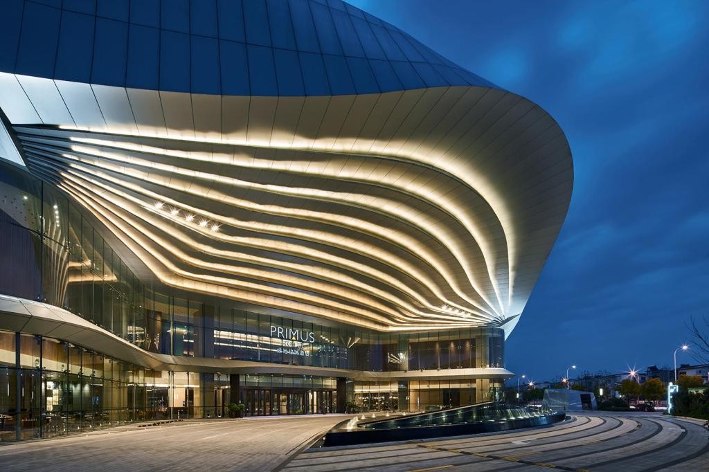 国庆三亚网红经济型酒店推荐,三亚最值得期待的度假酒店体验