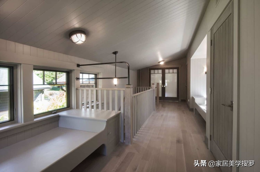 红橡木楼梯别墅,橡木楼梯踏步别墅