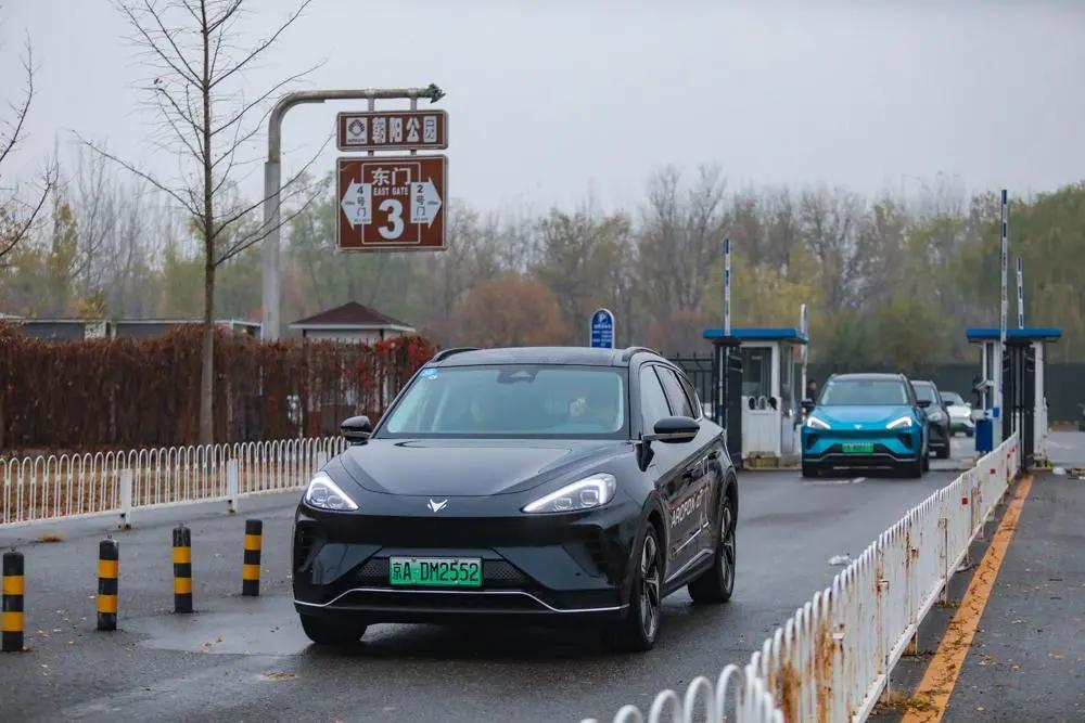 豪华智能与品质都有了试驾ARCFOX极狐αT