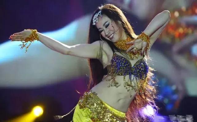 中国斗鱼蓝蛇vs泰国斗鱼,斗鱼最猛的一次pk