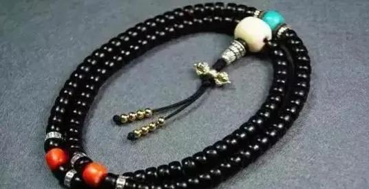 冬天适合盘玩啥手串,橄榄正圆手串冬季玩法