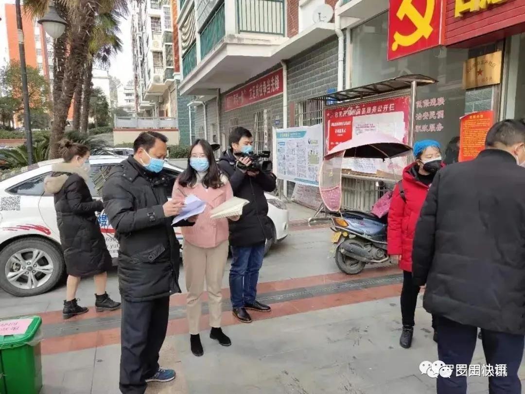 在疫情中逆行忙碌的罗田摄影人