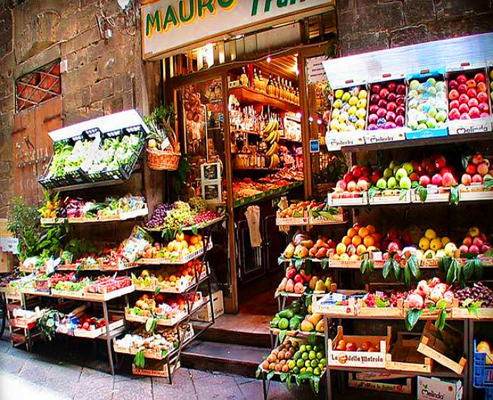 一家水果店前期投资20w,一家水果店怎么加盟