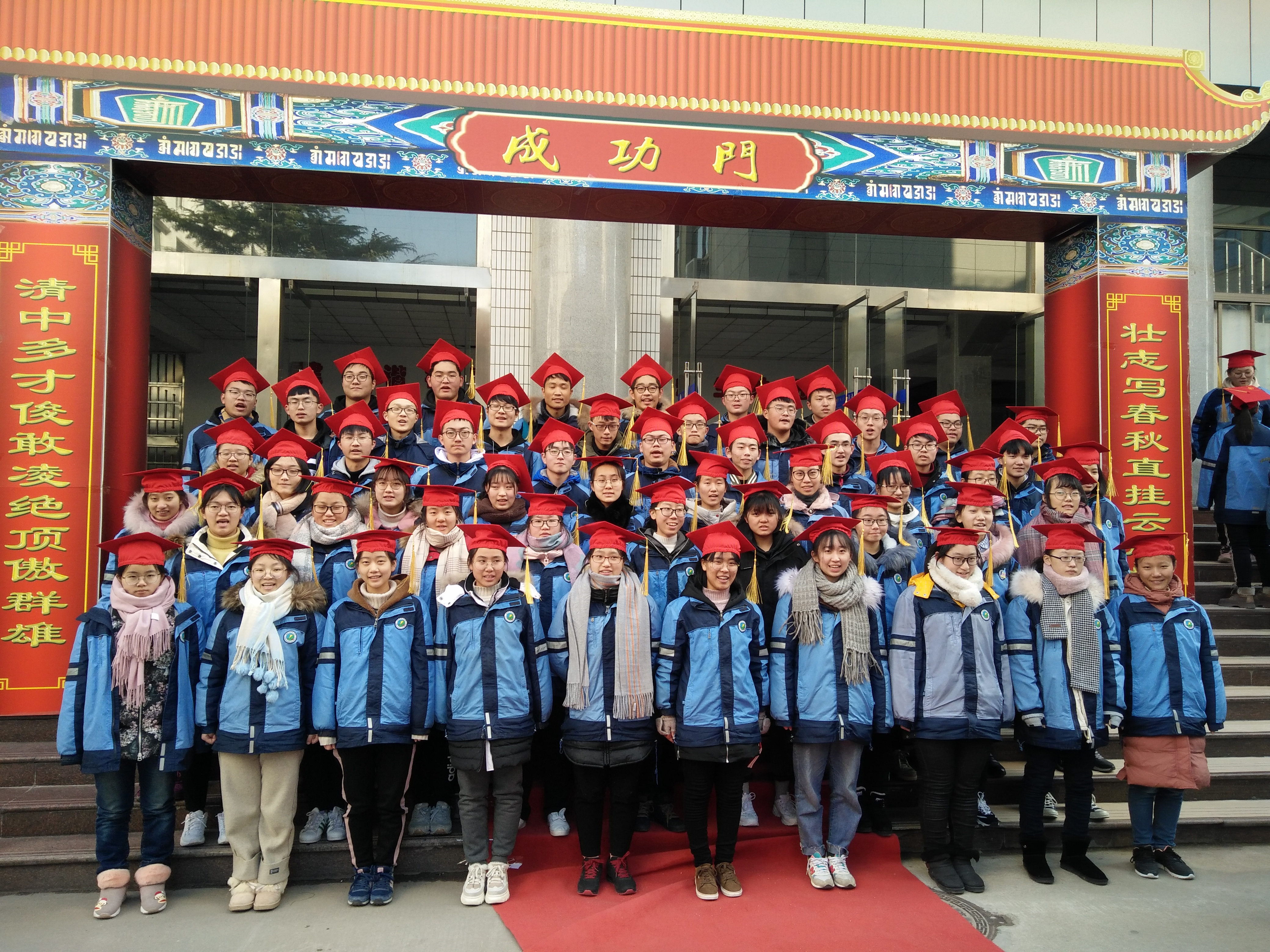 春风化雨育桃李润物无声守初心,春风化雨育英才优秀教师