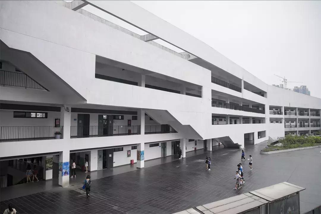 深圳这所大学宛如空中之城！