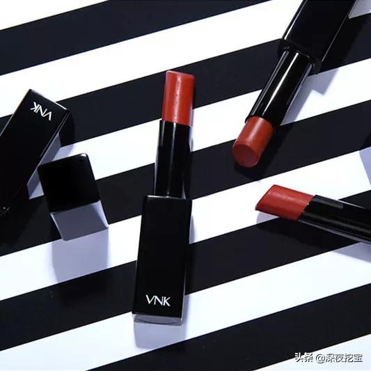 爆款热卖素颜涂都好看显白的口红,素颜涂什么色口红显白