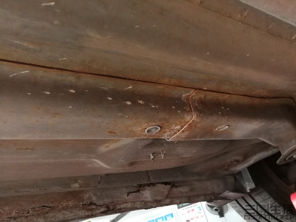 车辆底盘装甲是什么意思,底盘装甲到底是什么