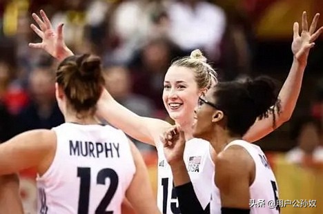 巴西加比小轮臂扣球，美国德鲁斯大拉弓扣球，中国队无解？！