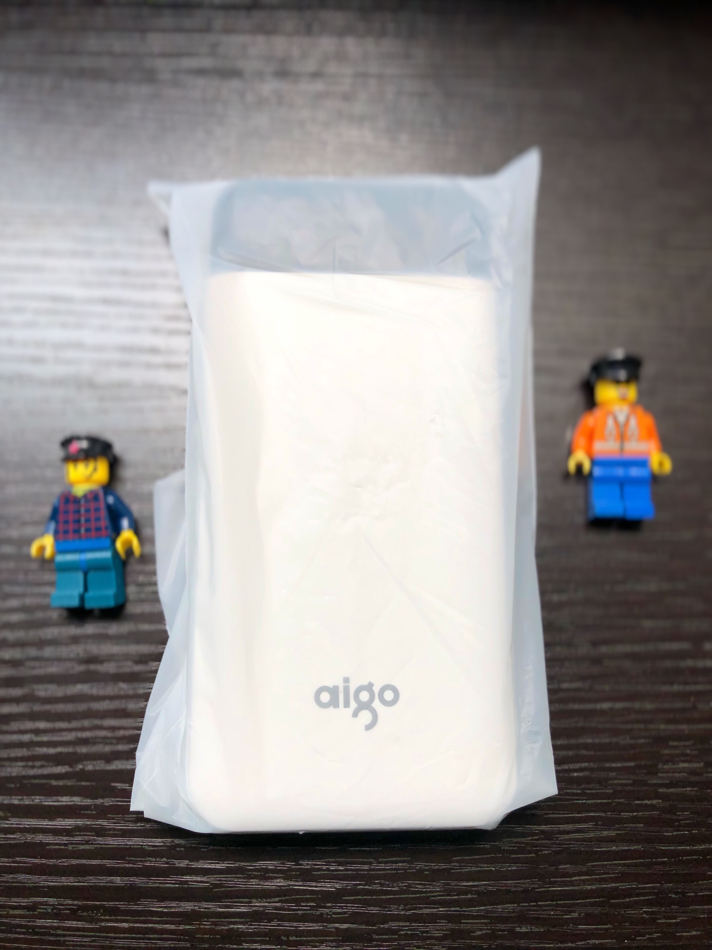 aigo爱国者e20000充电宝多少钱,爱国者aigo充电宝e10000