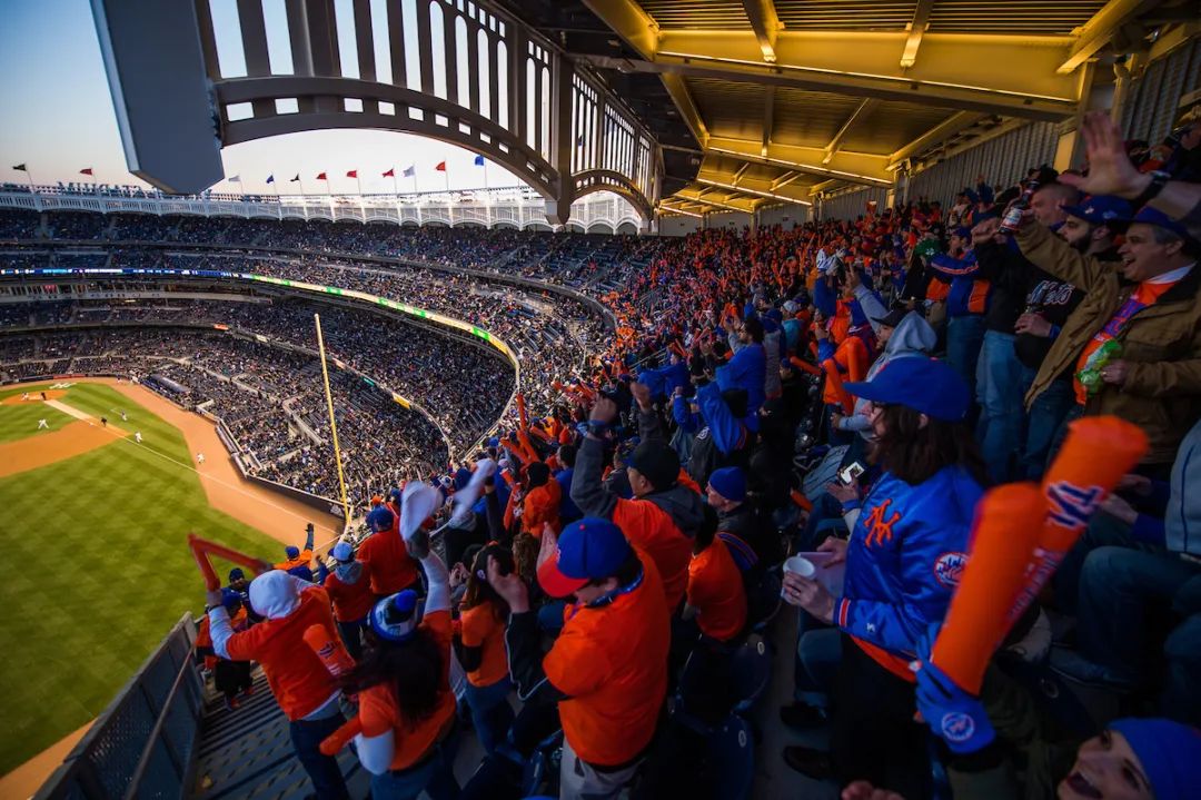 这里是棒球心脏！地下铁串联的相爱相杀！「地域棒球」