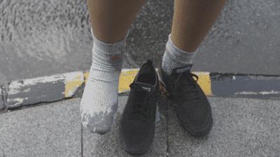 磁力按摩防水鞋,用强磁铁做摇步器