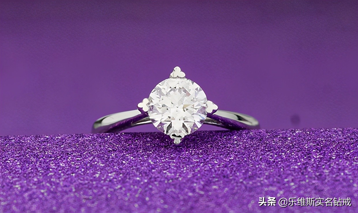 定制钻戒怎么查看钻石多大,钻戒定制的流程是怎样的呢