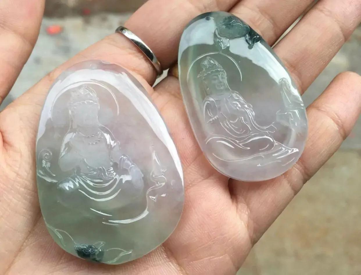 八万拿下会卡开窗料，切开后冰感十足，起货胶感满满